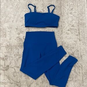 CRZ YOGA Vibrant Blue Sports Bra and Leggings Set